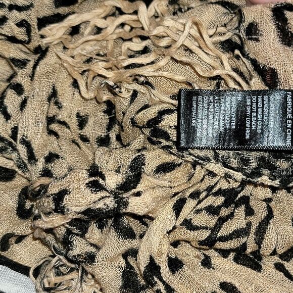 Lot of Name Brand Designed Scarves - Multicolor Multiprint - Picture 4 of 11